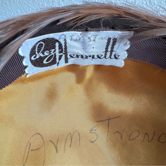 💖 Vintage Feather Pill Hat, “Chez Henriette” - Picture 4 of 11